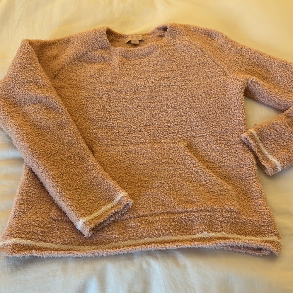 Cozy pullover and shorts